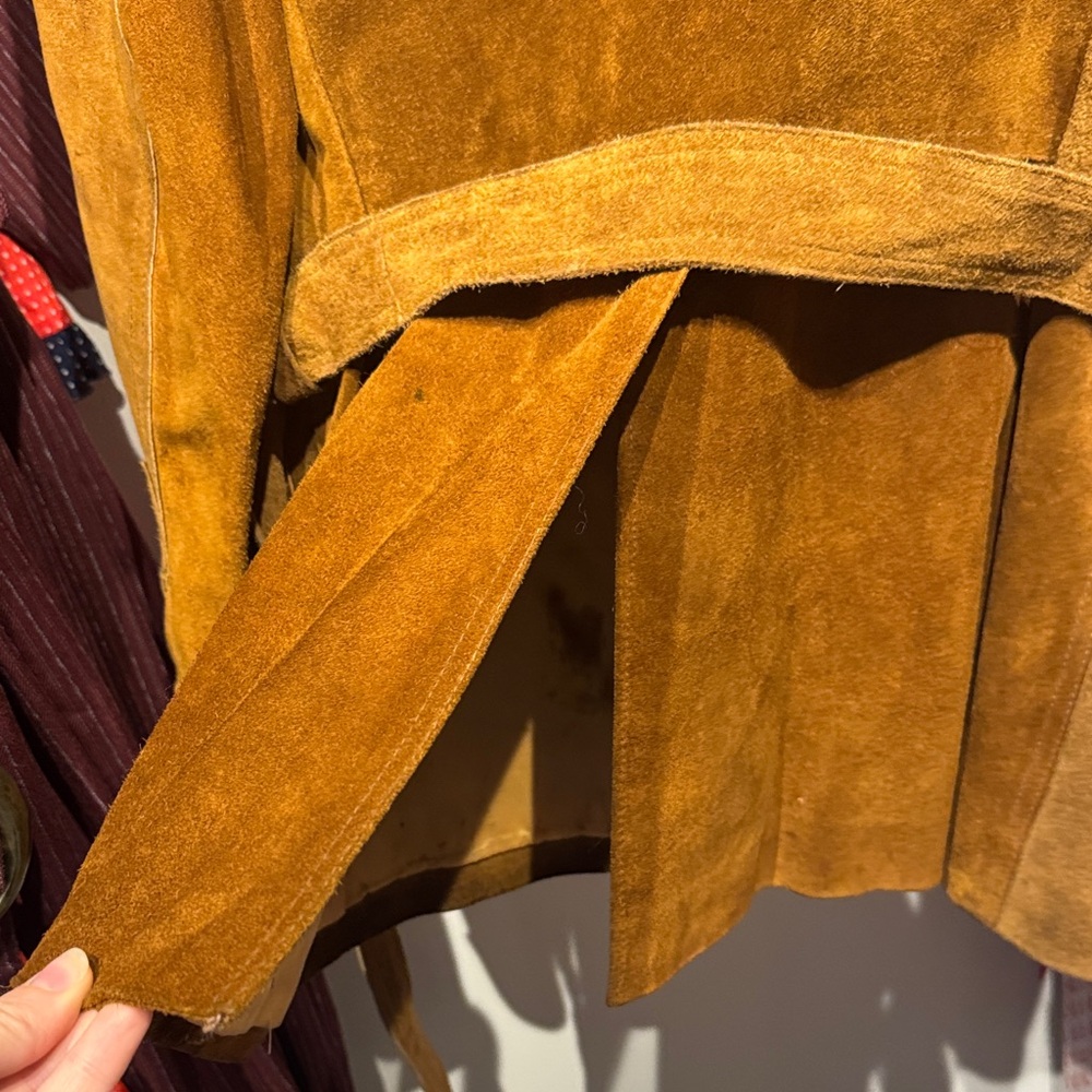 Men's Vintage 60s/70s Brown Suede Leather Belted Jacket - Picture 6 of 13